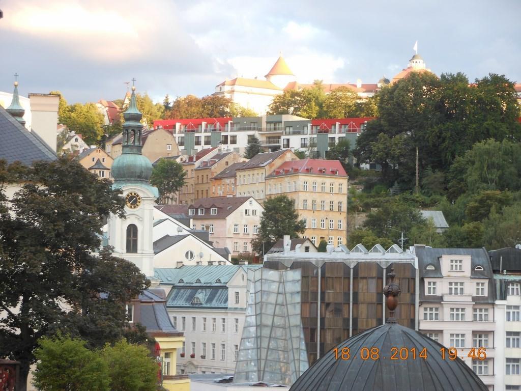 Hotel Asila Karlovy Vary Esterno foto